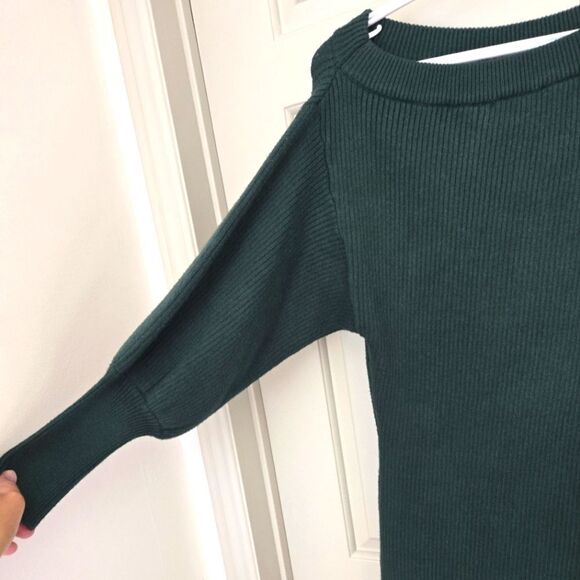 New Line and dot sweater dress size M - Picture 2 of 4